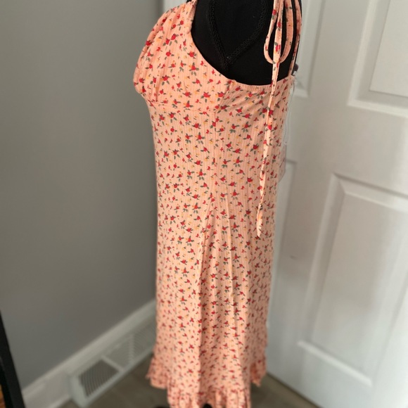 New Urban threads coral floral gathered bodice ruffled bottom dress in size 8 - Picture 7 of 9